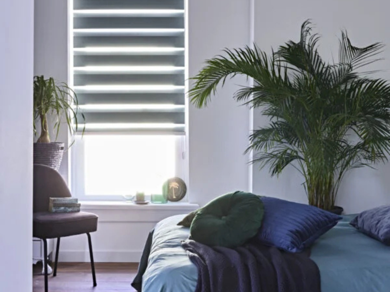 Elektrische multishades in slaapkamer
