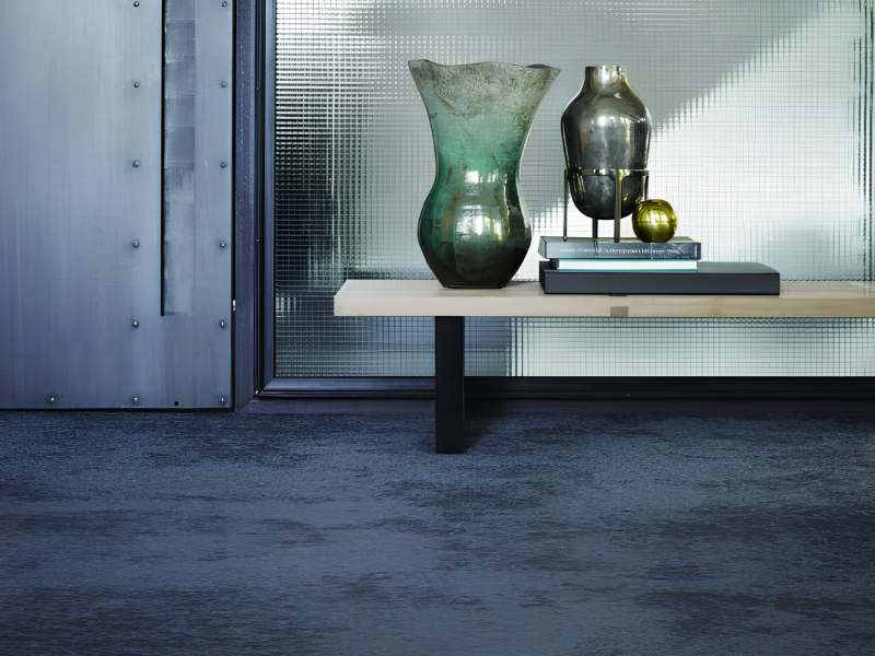 DESSO Shades zacht grijs tapijt voor woonkamer - AC Mooi Wonen Culemborg