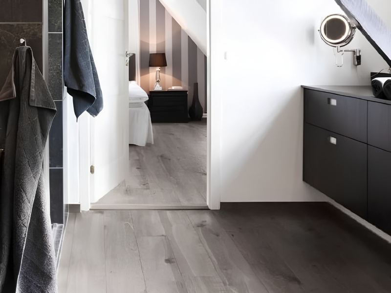 Dersimo Composito Strand Woods duurzame badkamer vloer - AC Mooi Wonen Culemborg Donkergrijze Dersimo Composito Strand WDonkergrijze Dersimo Composito Strand Woods vloer in badkameroods vloer in badkamer