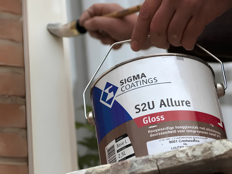 Sigma S2U Allure Gloss buitenverf bij schilderwerk aan kozijn